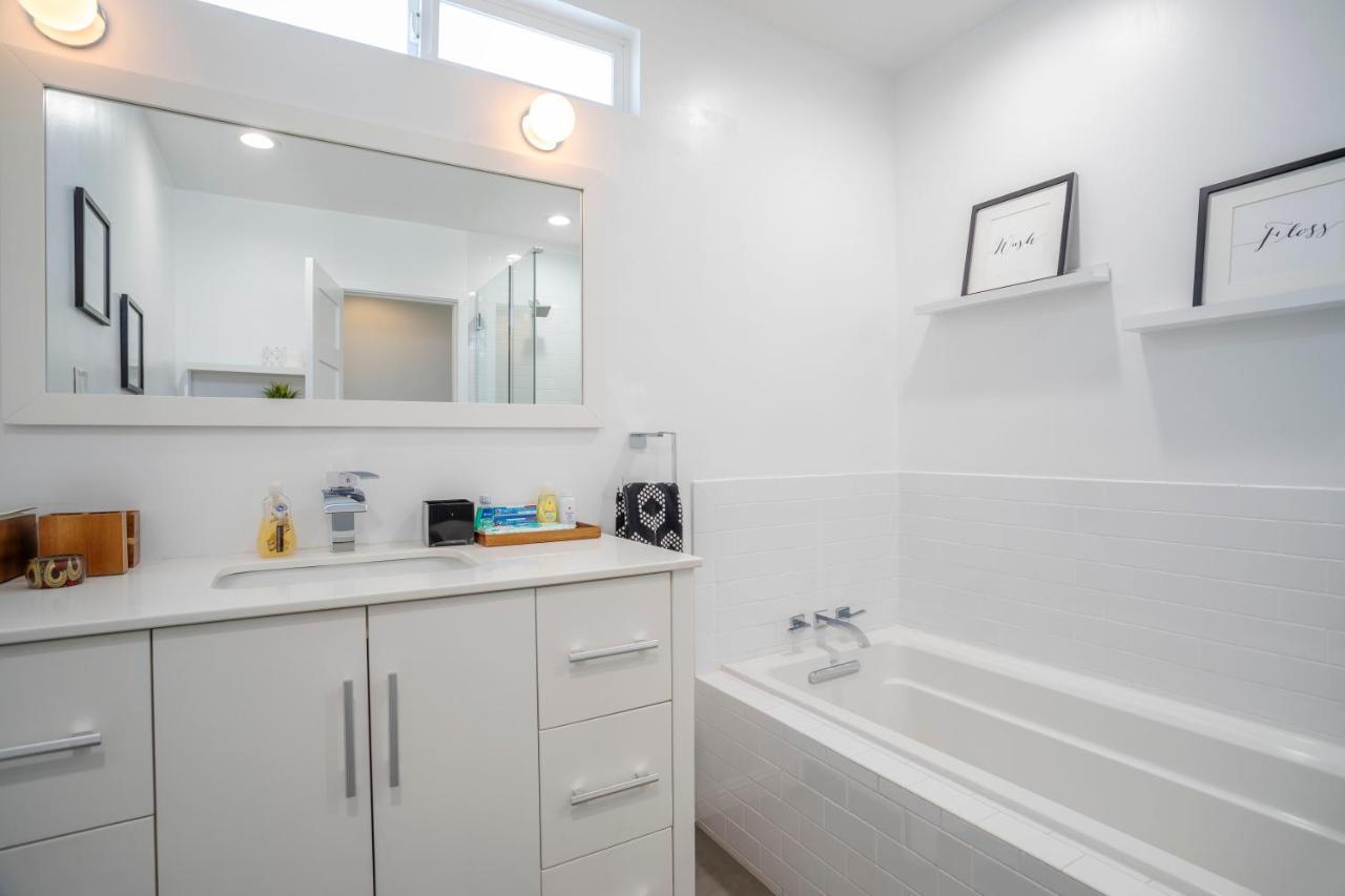 Enchanting Sherman Oaks With Pool Permit #hsr Two One Zero Zero 2605 Los Ángeles